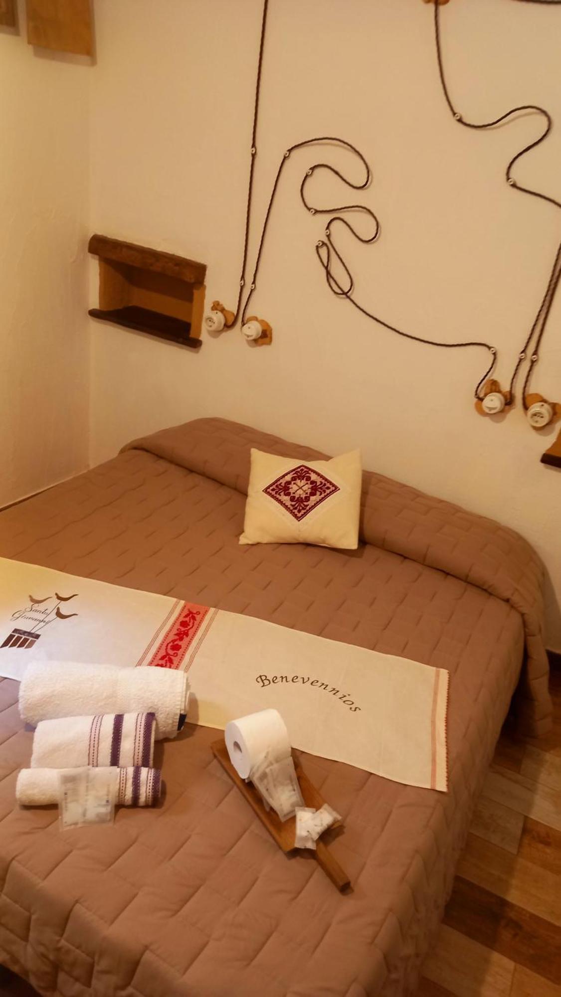 "B&B Santu Giuvanni" Fonni Dış mekan fotoğraf